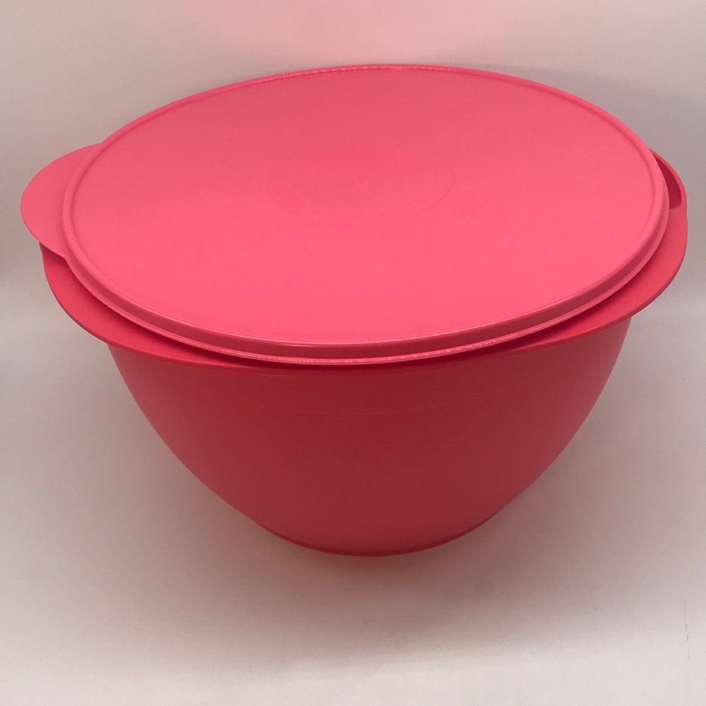 TUPPERWARE New MAXI MEXICANA JUMBO SALAD BOWL w/S